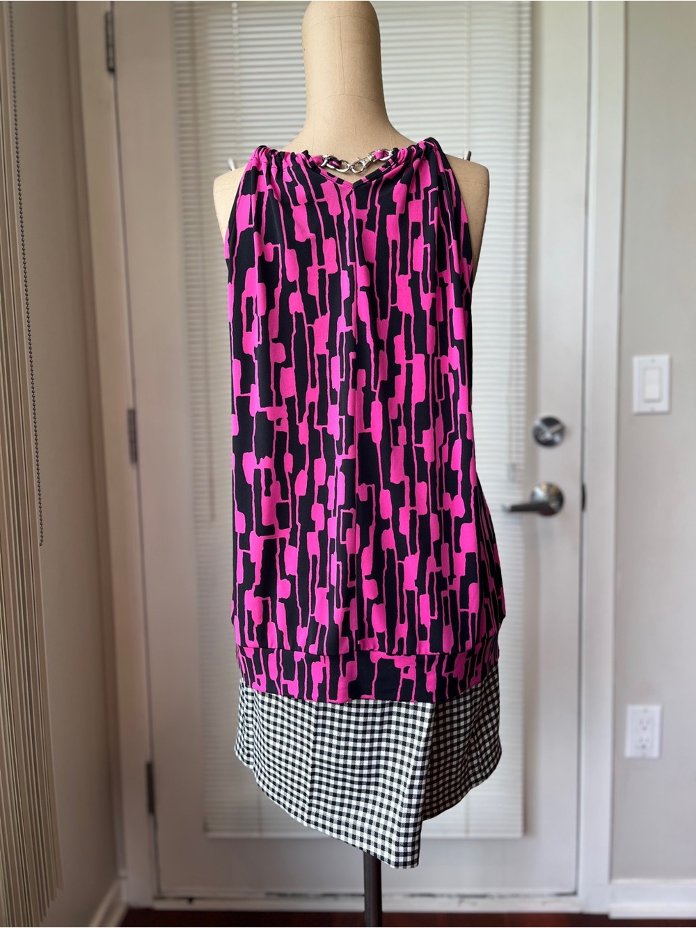 MICHAEL Michael Kors Hot Pink and Black Abstract Halter Top - Picture 7 of 10